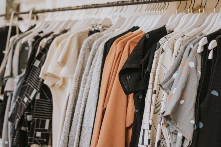 wholesale clothing companies