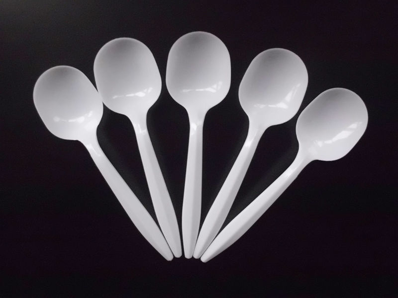 Bulk plastic soup spoon