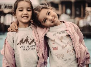 children's clothes suppliers UK